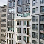 Nex & 4* Istanbul