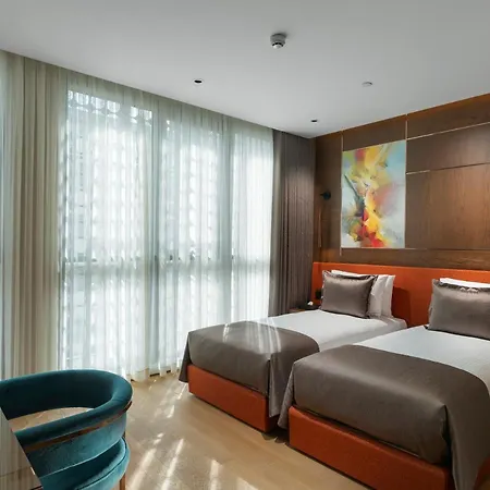 Ξενοδοχείο Nex & 4*